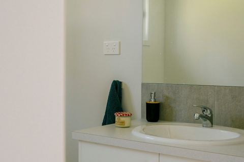 Bathroom vanity